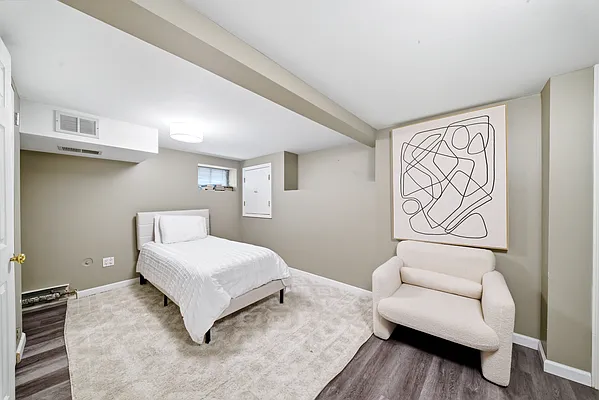 Bedroom, photo 2