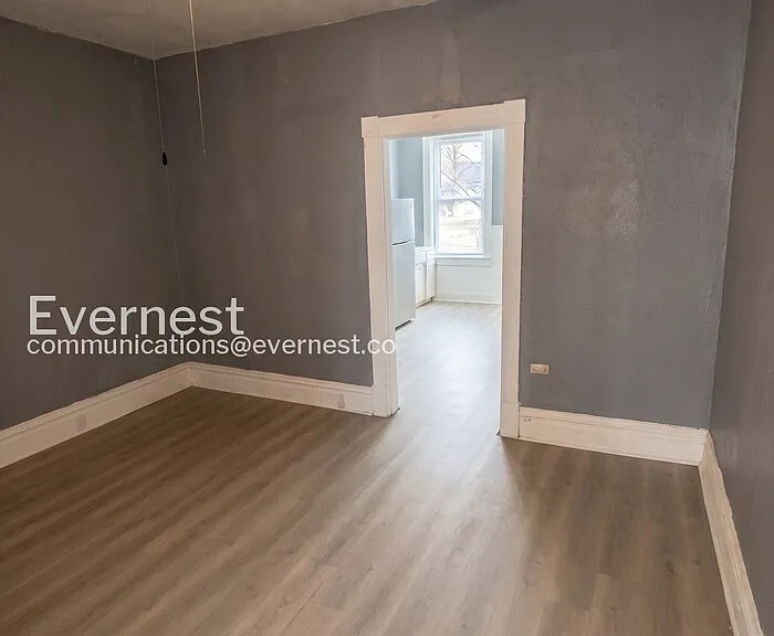 3720 Fairview Ave — Photo 4