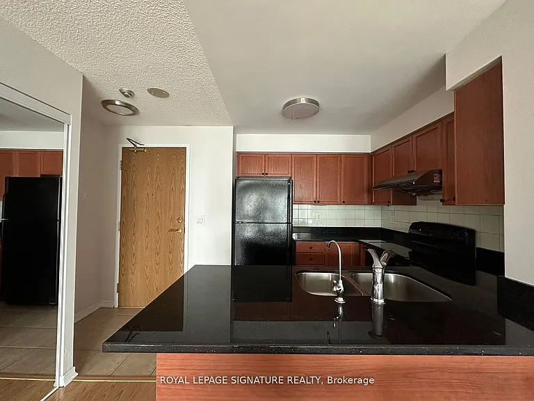 5500 Yonge St #1201 — Photo 4
