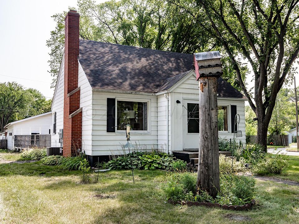602 15th St N, Moorhead, MN 56560 Zillow