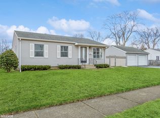 914 Cypress Ln, Joliet, IL 60435