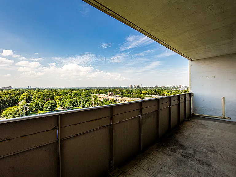 640 Sheppard Ave E — Photo 14