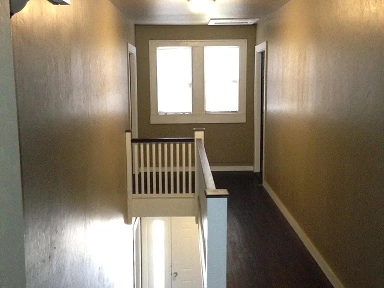 2804 N Robinson Ave — Photo 14