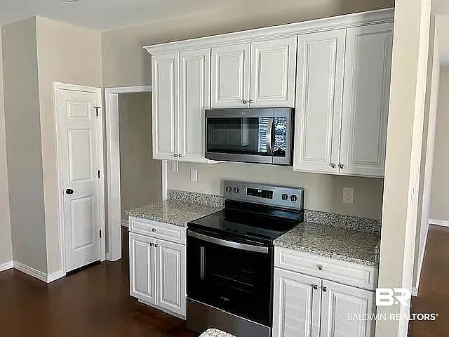 33192 Stables Dr #B — Photo 9