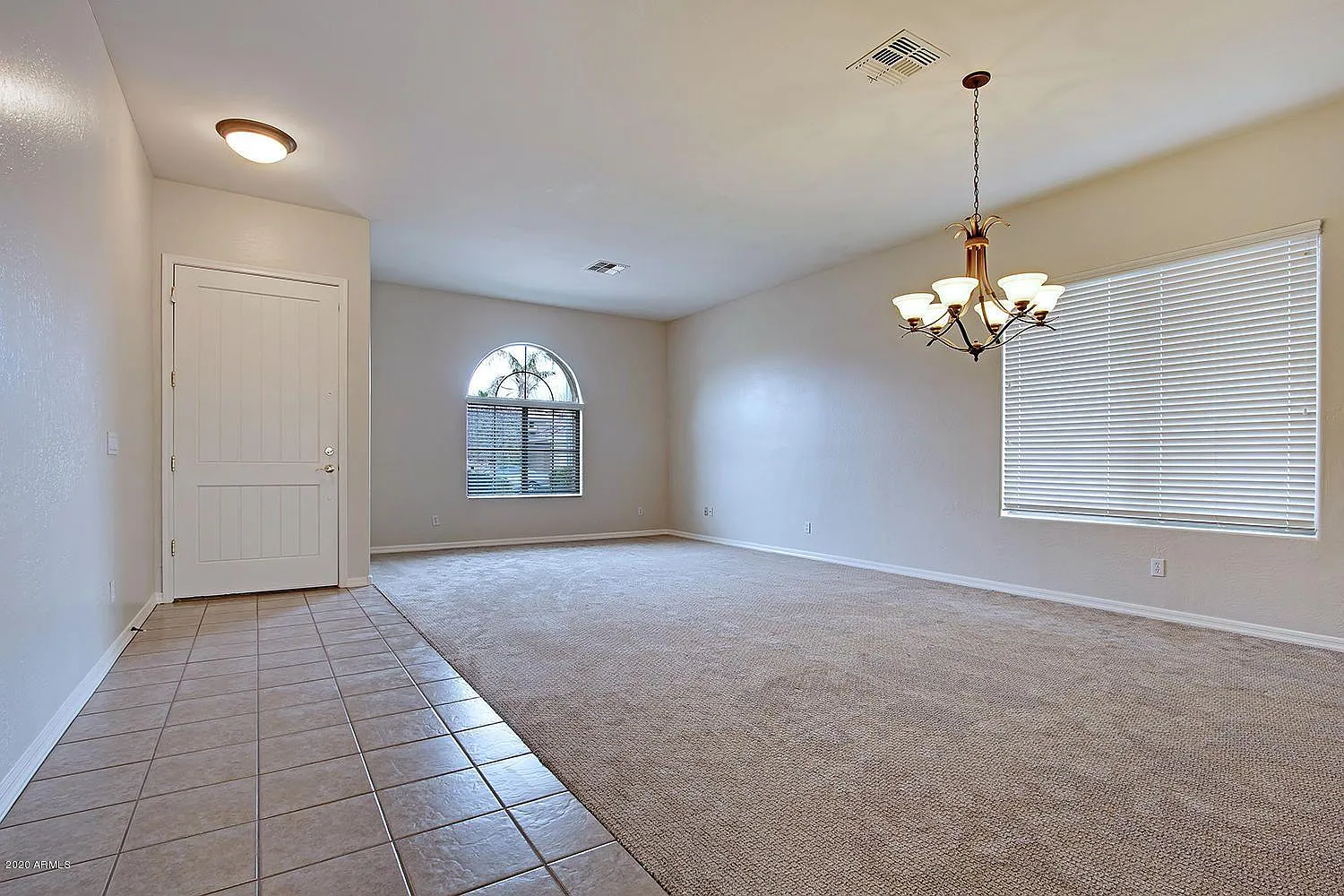 431 W Wildhorse Dr — Photo 3