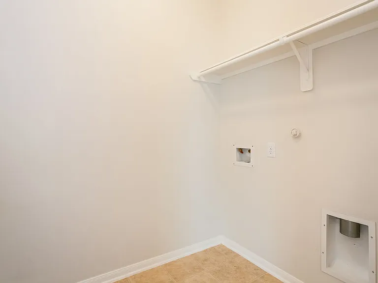 8119 Almera Falls Dr — Photo 13