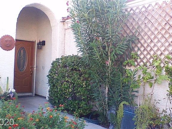 3rd image of 1731 Monte Alban Dr