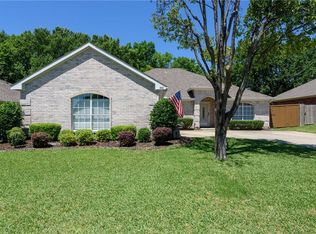 808 Kossman Dr, Denton, TX 76208