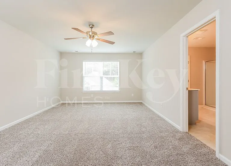 817 Neosho Ct — Photo 10