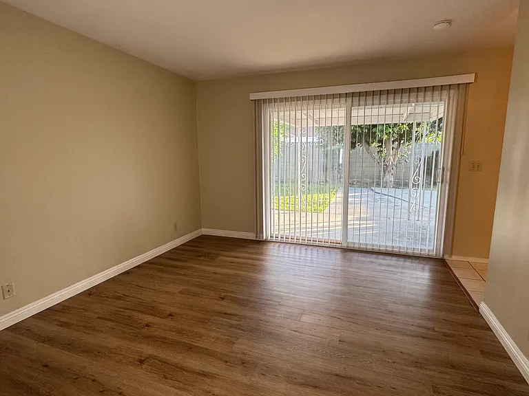 17040 Ridge Park Dr — Photo 12
