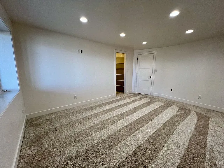 425 Lakeview Way — Photo 9