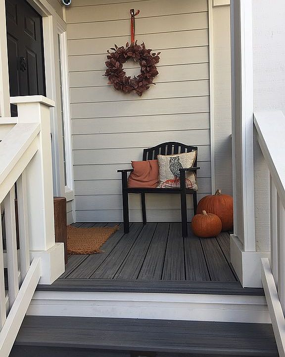 1st image of 220 McNear Cir