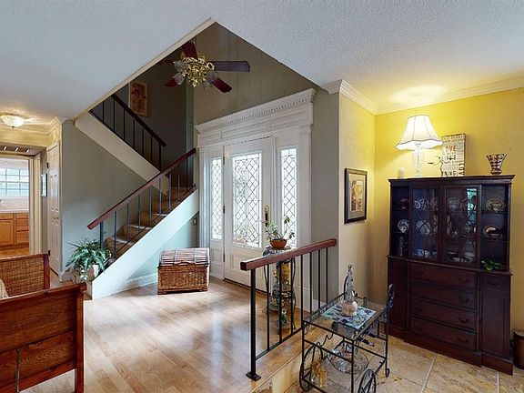 2nd image of 5249 Butterwood Cir