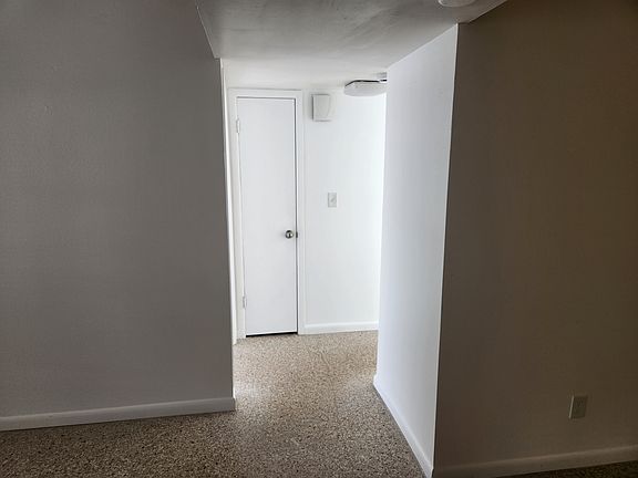 4th image of 181 E Davis Blvd