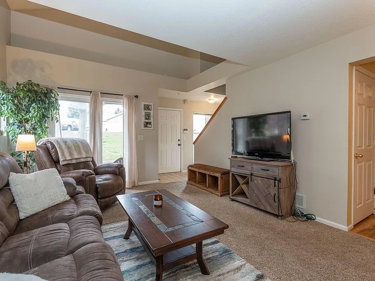 1601 Great Western Dr #N1 — Photo 5