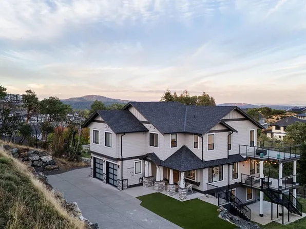 1414 Grand Forest Close, Langford, BC V9B 0L2