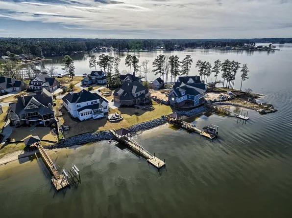 252 Waters Edge Dr, Lexington, SC 29072