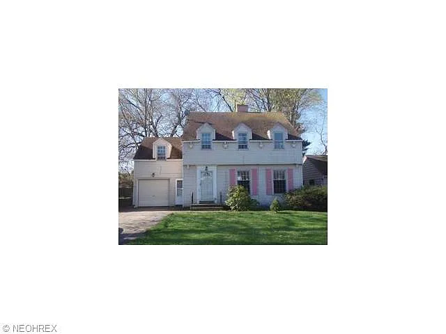435 Mistletoe Ave photo 1