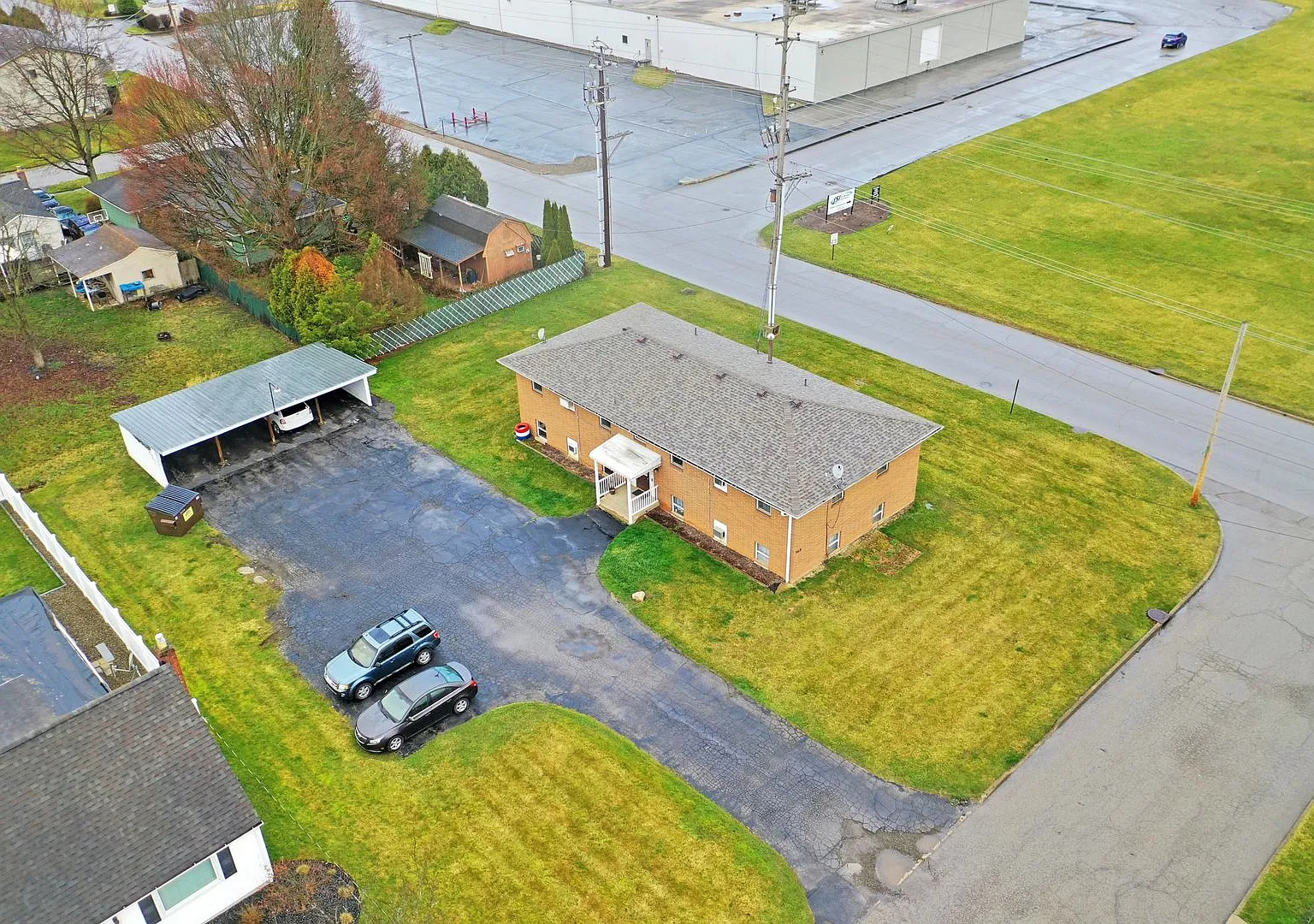 Joslynn Properties LLC-560 — Photo 3