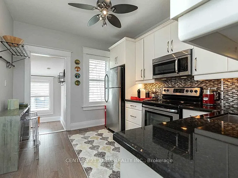 639 Mortimer Ave — Photo 1