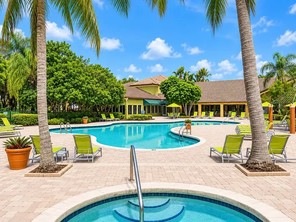 Indian Hills Apartments