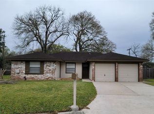 3706 Chadwick Dr, Alvin, TX 77511
