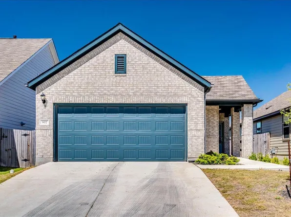 802 Papaya Dr, Buda, TX 78610