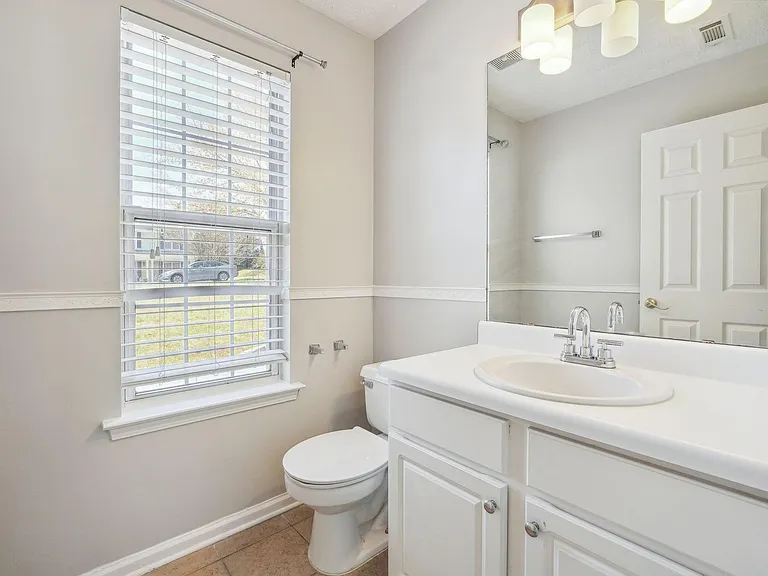 1345 Holleybrooke Dr — Photo 15
