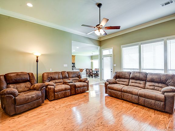 2nd image of 12389 Mill House Dr