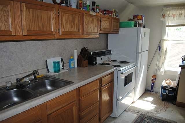 2nd image of 720 1/2 Franklin St
