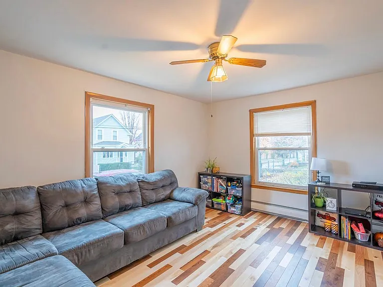 158 Laval St #1 — Photo 6
