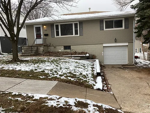 5802 Sprague St Photo 1