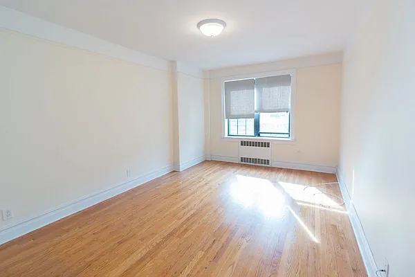 Rented by Waldstar Real Estate LLC | media 36