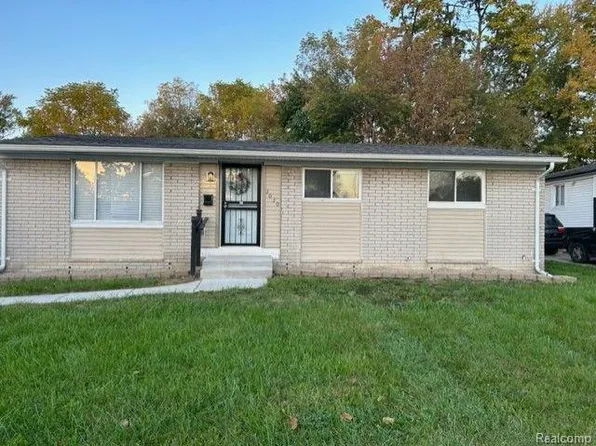 3030 John Daly St, Inkster, MI 48141