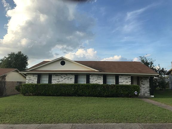2nd image of 1411 Aldenwood Dr
