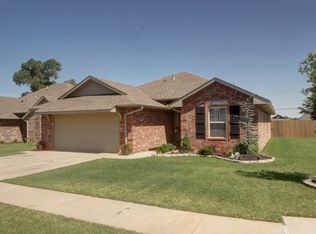 11729 SW 16th St, Yukon, OK 73099
