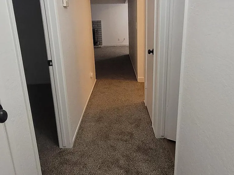 1682 Griffith Ave — Photo 13