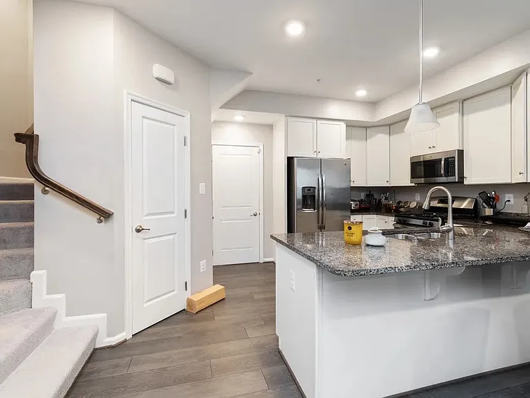 8020 Orchard Grove Rd — Photo 16