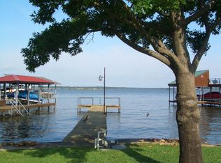 188 Ocean Dr, Gun Barrel City, TX 75156