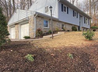 1232 Schoolhouse Rd, Pottstown, PA 19465