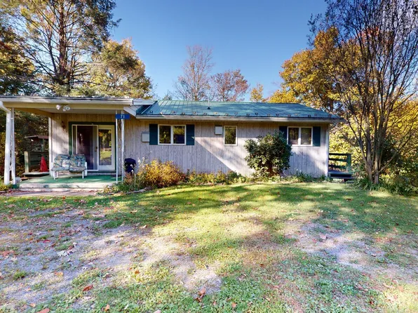 71 Sugar Ln, Loganton, PA 17747