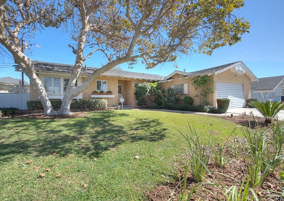 1st image of 11124 Tigrina Ave