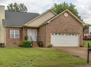 3060 Chateau Valley Dr, Nashville, TN 37207