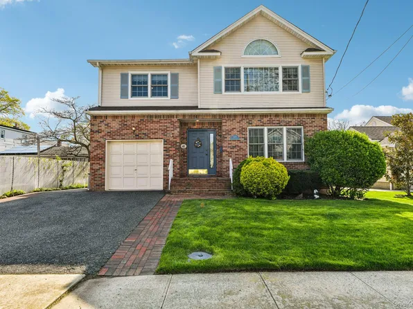 1679 Saint Johns Avenue, Merrick, NY 11566