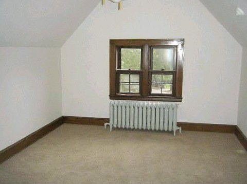 3rd image of 2648 E Newton Ave