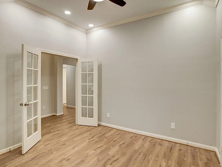 9311 Cabin Creek Dr — Photo 9