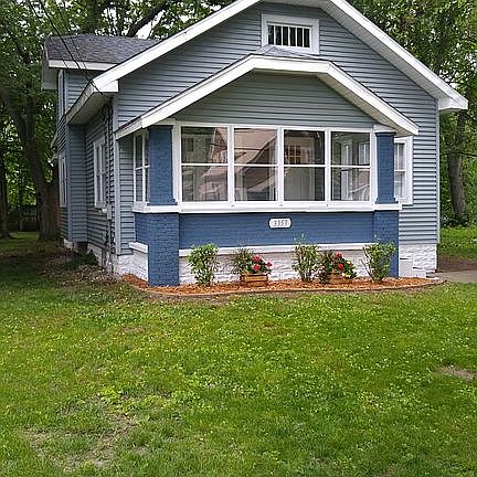 2nd image of 3353 College Ave NE