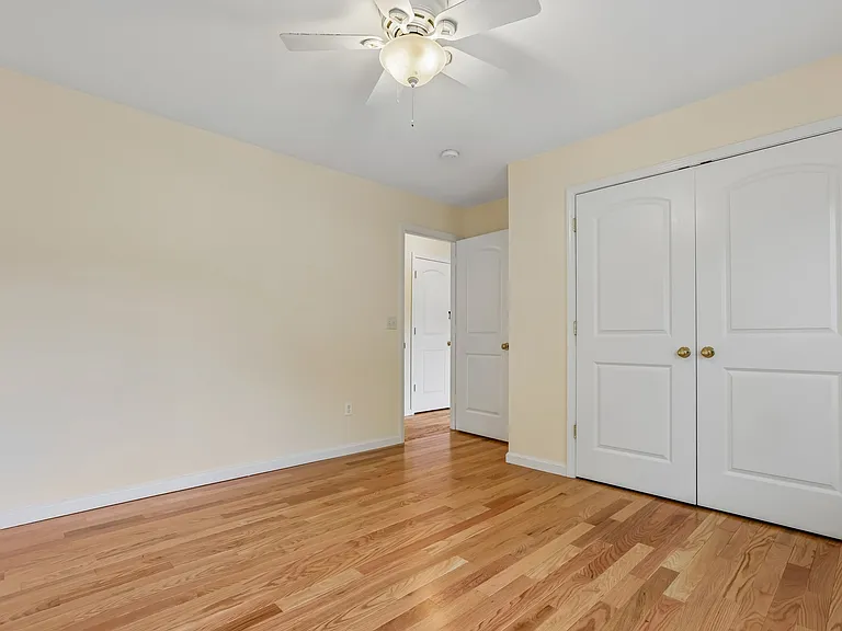 25 Red Schoolhouse Rd — Photo 18