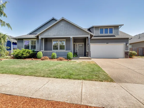 2177 A St, Hubbard, OR 97032
