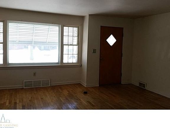 3rd image of 1833 Park Ave